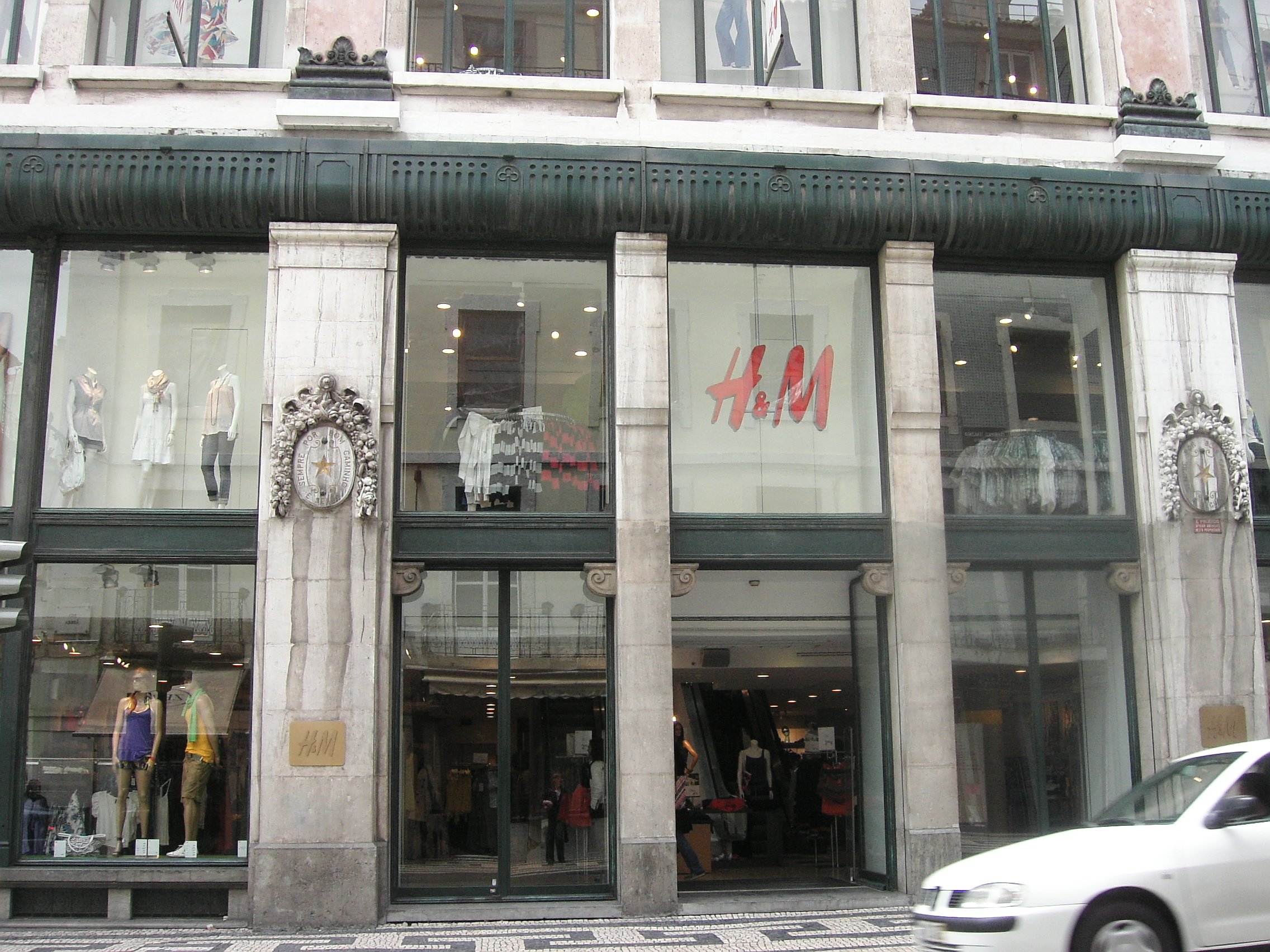 Retailers in Belgium, H&M